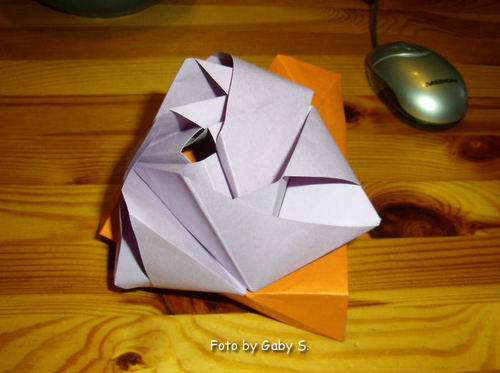 Schachtelrose aus Origami